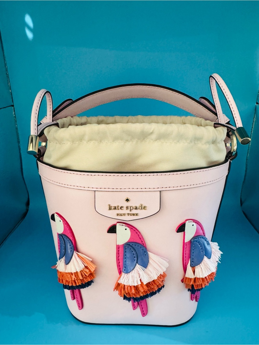 Kate Spade Flock Party Pippa Pink Parrot Bucket Bag Crossbody EUC Rare